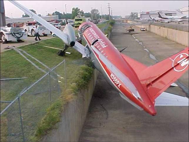 image of plane accident