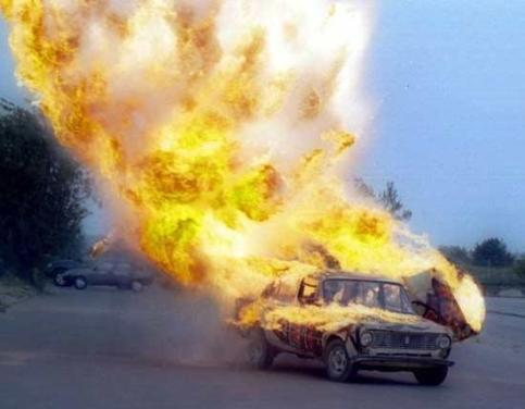 burning-stunt-car-2.jpg